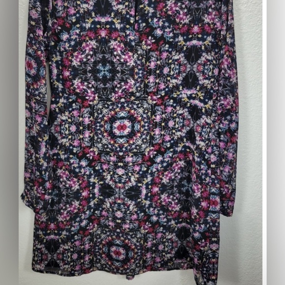 BCBGeneration Blue and Pink Cuffed Sleeve Graphic Babydoll Mini Dress Sz L - Picture 3 of 8